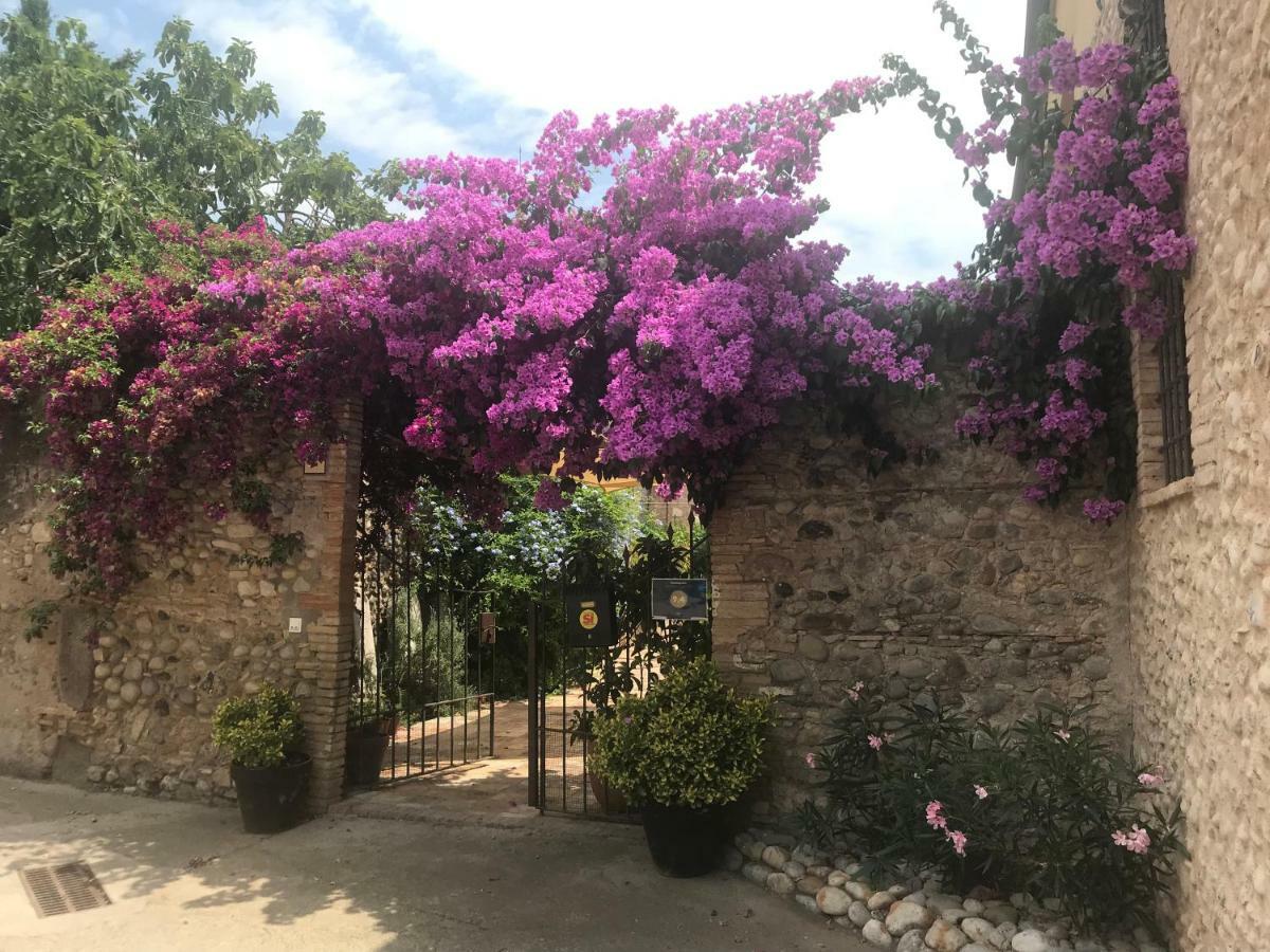 Niu Villa Saldet Buitenkant foto